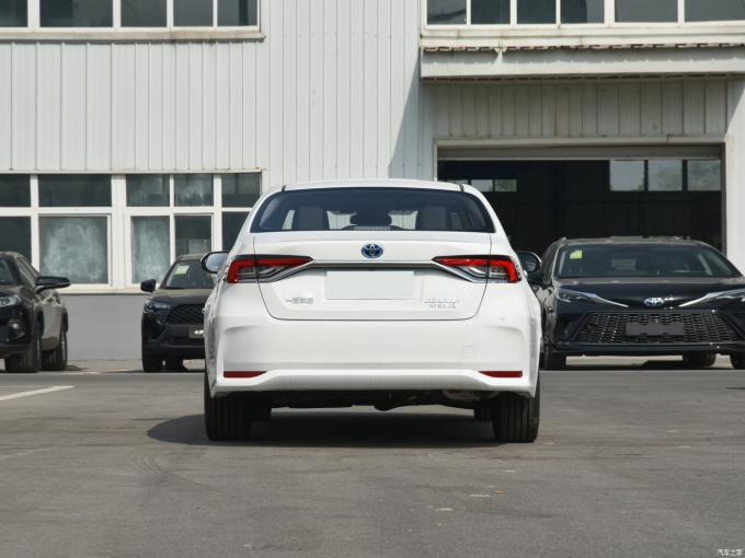 2024トヨタ・コロラ・クロス・フロントランダー 安い価格 トヨタ・SUV 5座 ストック 迅速な配達 3