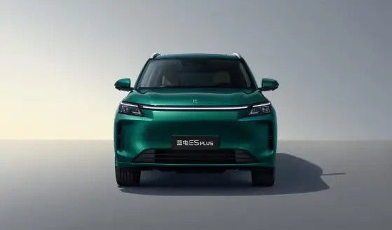 ハイブリッドSUV DFSK E5 Plus 165km 純電気走行距離 1.5L 高級SUV